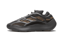 YZY 700 - V3 CLAY BROWN