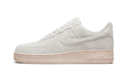 AF1 - WINTER PREMIUM SUMMIT WHITE
