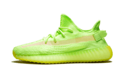 YZY 350 - GLOW IN THE DARK