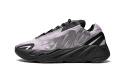 YZY 700 - MNVN GEODE